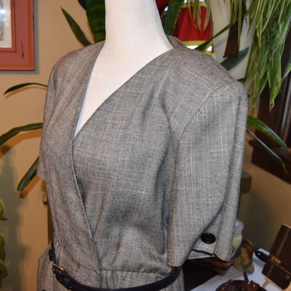 Vintage 80s Does 40s Caron Petite Chicago Power Dress Gray Tweed Size M